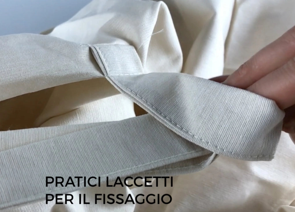 Copridivano Fodera Telo Protezione Divano Con Laccetti Fiocco Varie Fantasie - 3 Posti - Riga Larga