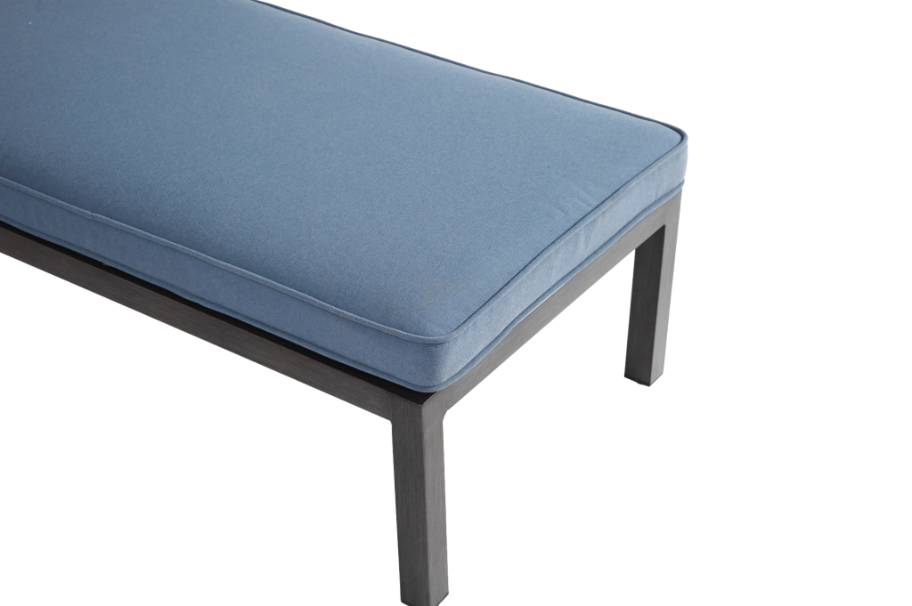 Chaise longue da esterno con cuscino; schienale regolabile a 5 posizioni; alluminio blu