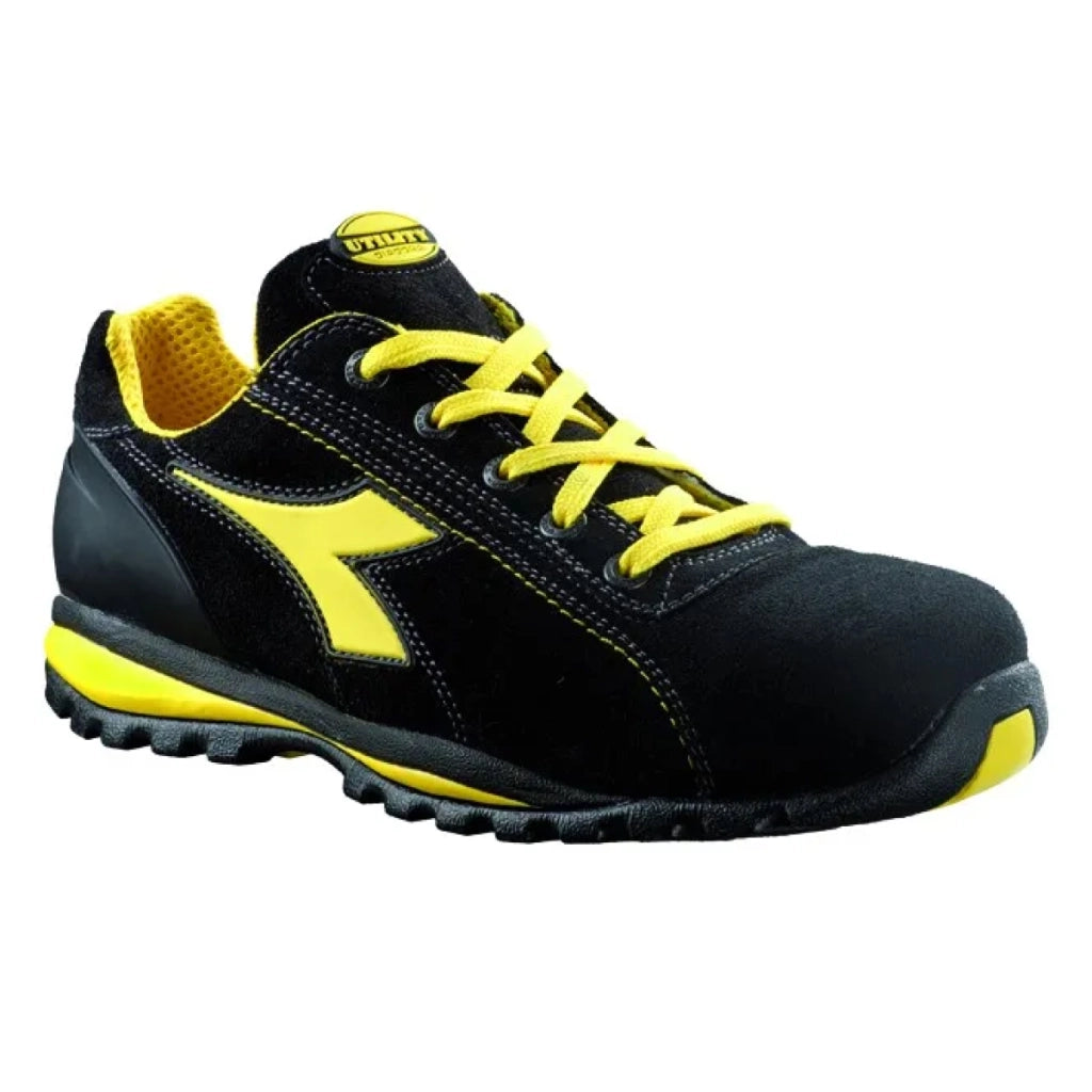 SCARPE BASSE SCAMOSCIATE NERE MOD. GLOVE 43   DIADORA