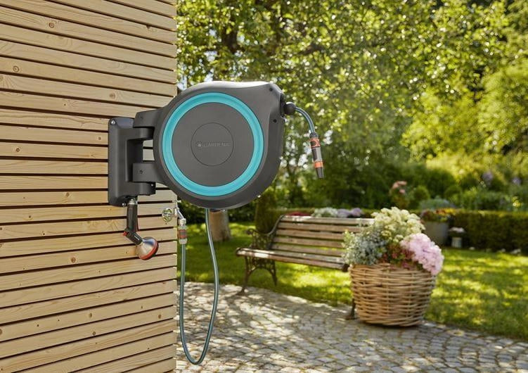 Gardena 18620-20 avvolgitubo da giardino Rocchetto montato a muro Automatico Nero