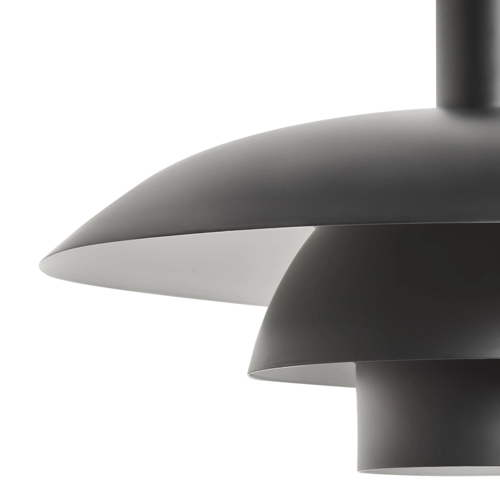 Lampada a sospensione in metallo nero con design a gradini in stile metà secolo