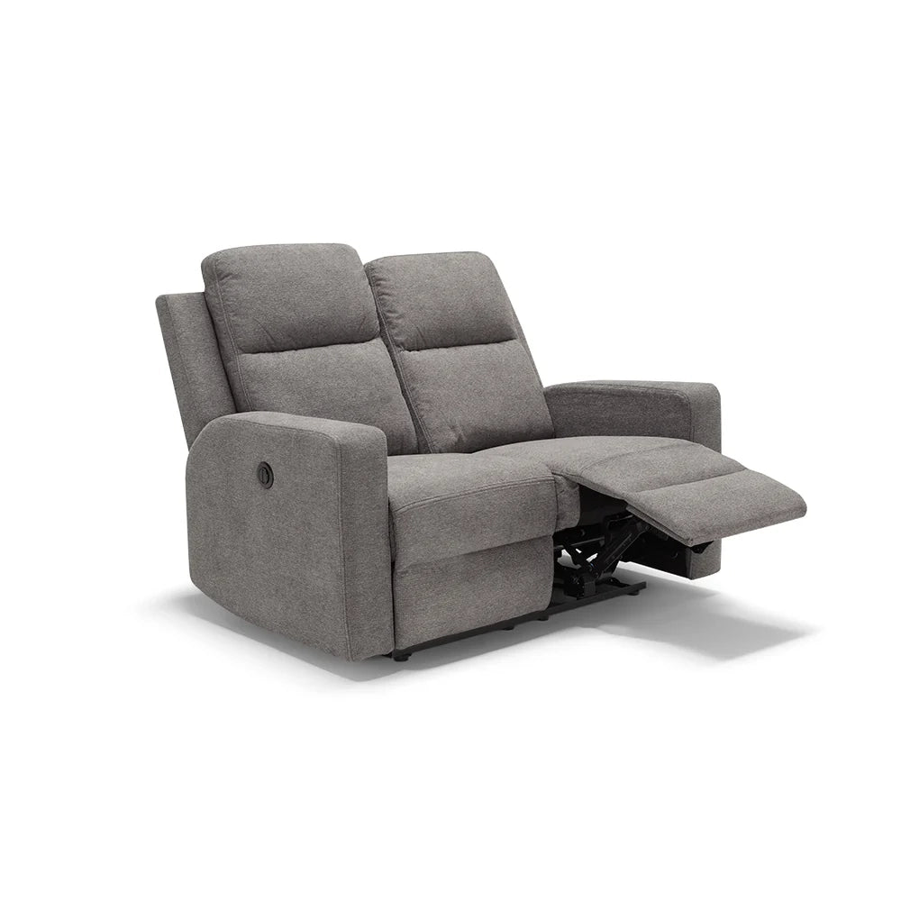 Divano reclinabile motorizzato Cesena a 2 posti reclinabili in maniera indipendente, massima imbottitura, design adatto per ambienti classici e moderni, colore Grigio