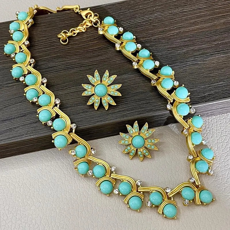 Orecchini vintage fatti a mano con fiori blu e collana di cristallo, regalo di Natale o compleanno.