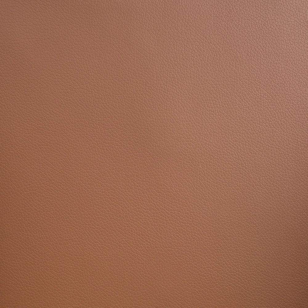 Poltrona Club Chair in ecopelle marrone, imbottita, con schienale basso, forma a vasca, design retrò