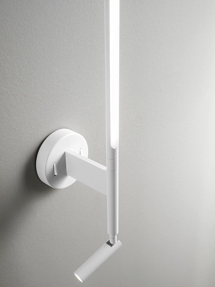 Applique in metallo verniciato bianco Ramon biemissione LED 6W + 3W faretto spot 3000K CRI?80 220-240V 50/60Hz 420Lm + 210Lm faretto spot