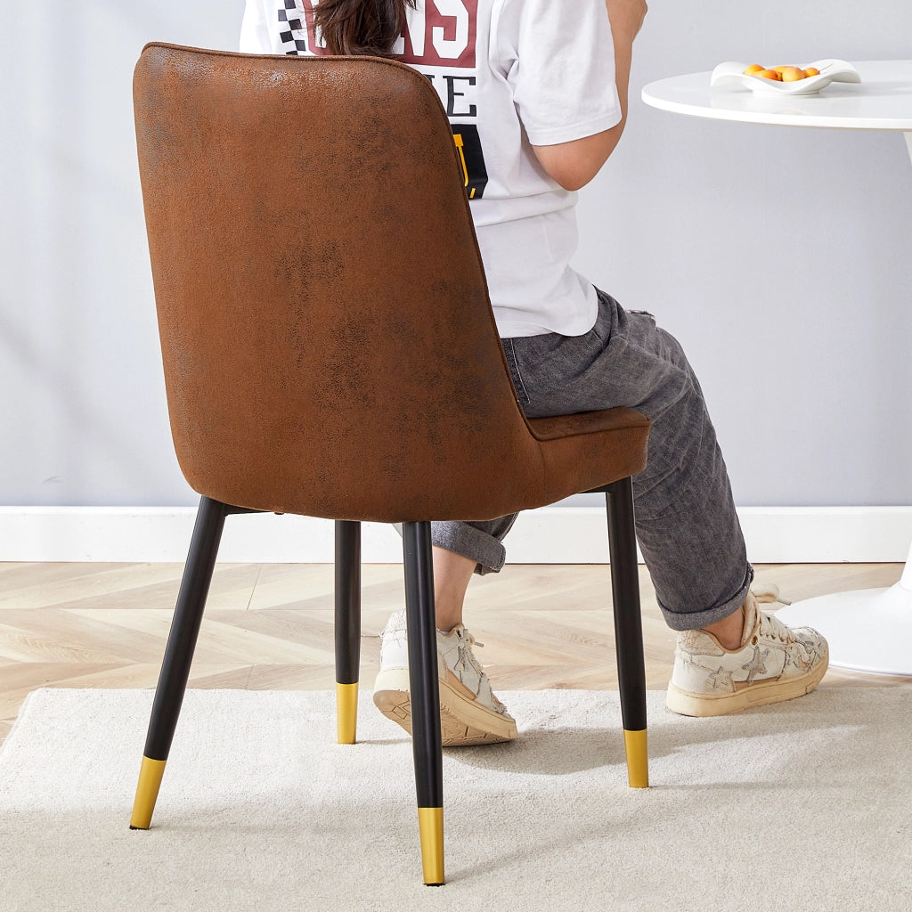 Set di 2 sedie da pranzo: sedie moderne marroni con schienale in tessuto tecnico e gambe in metallo nero, adatte a diversi ambienti come sala da pranz
