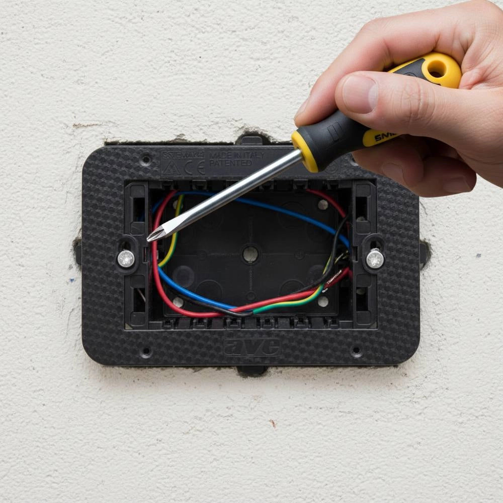 Supporto da incasso per moduli smart 44 per impianti elettrici *** numero posti 3 moduli, confezione 1