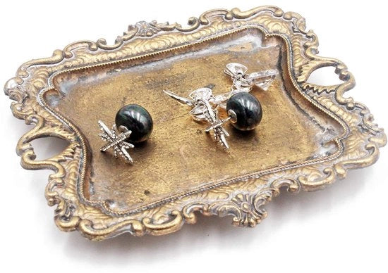 Sistema di conservazione per gioielli vintage in oro con cassetta e anello