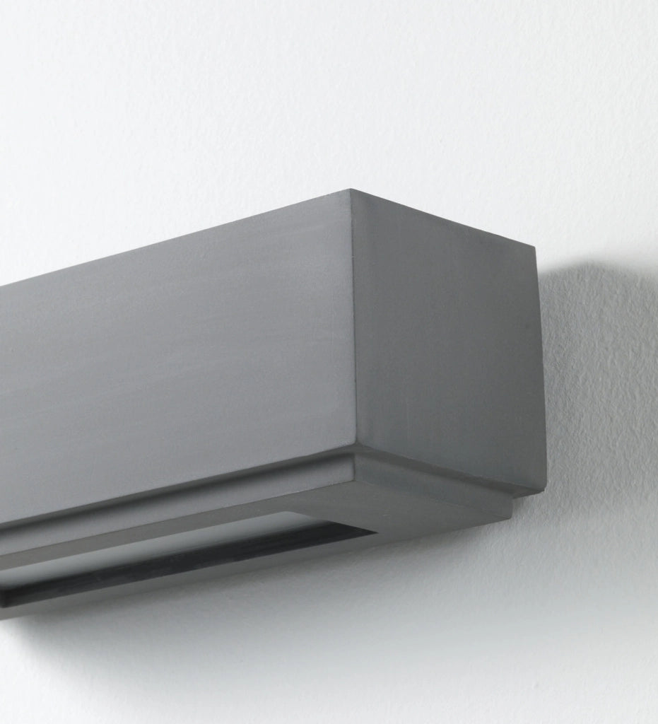 Applique in ceramica grigia cm. L22 x P8,5 x H7,5