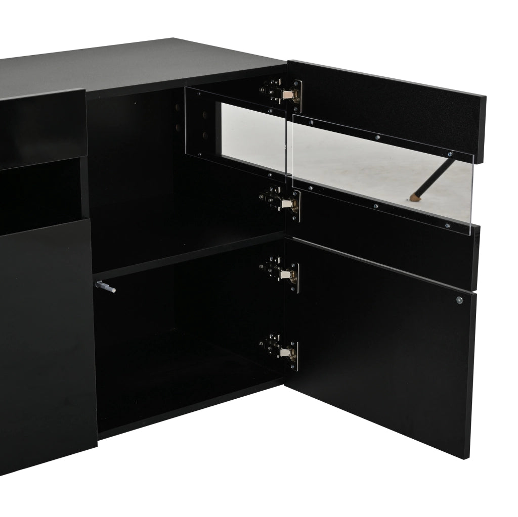 Madia da soggiorno 140 x 40;5 x 66;5 cm con 3 ante; LED controllato da app; nero lucido