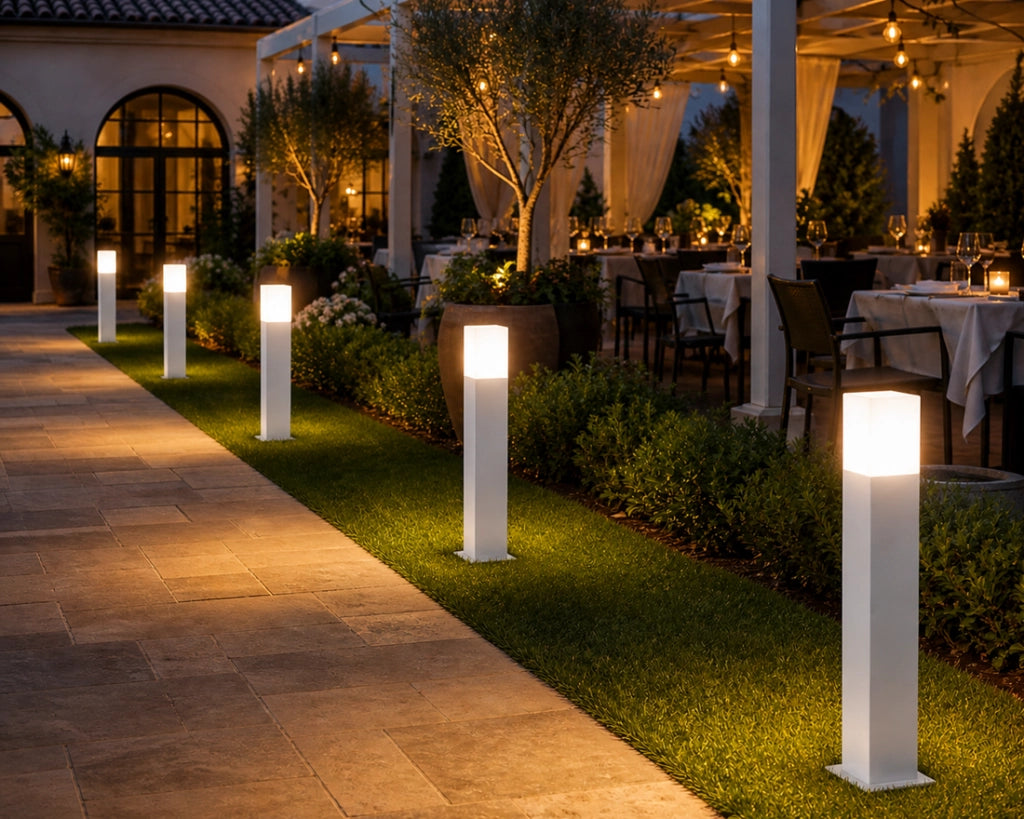 Lampioncino da Giardino E27 bianco 74 cm Paletto Luce Esterno Moderno per Vialetti e Ingressi Attacco E27 Alluminio Diffusore Opaco IP44