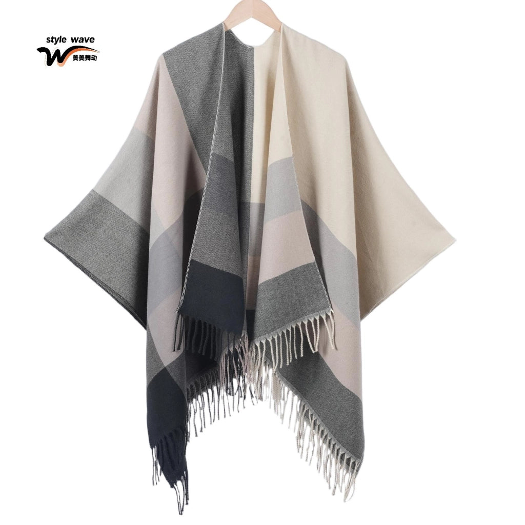 Nuovo scialle a quadri, cardigan/mantella da donna classico in jacquard con spacco e nappine, lavorato a maglia.