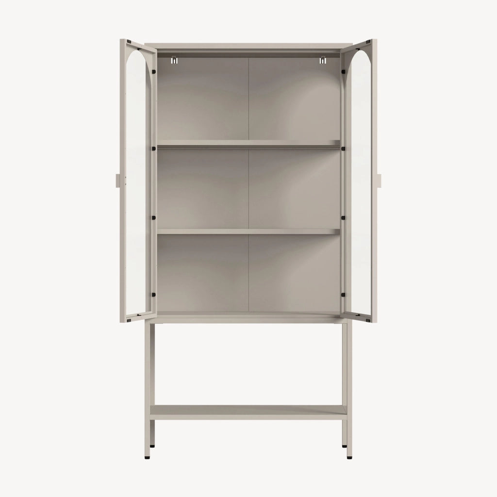 Vetrina Klippestad Credenza Alta a 2 Ante in Vetro e Ripiano Aperto 160 x 80 x 35 cm - Color Cammello [en.casa]