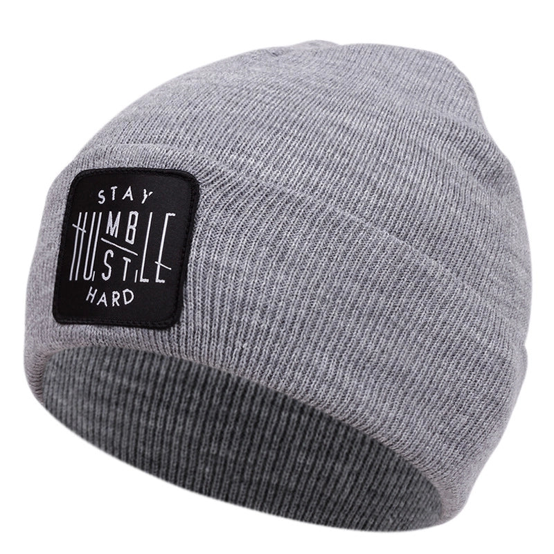 Cappelli lavorati a maglia ricamati STAY, caldi cappelli invernali lavorati a maglia, grigi