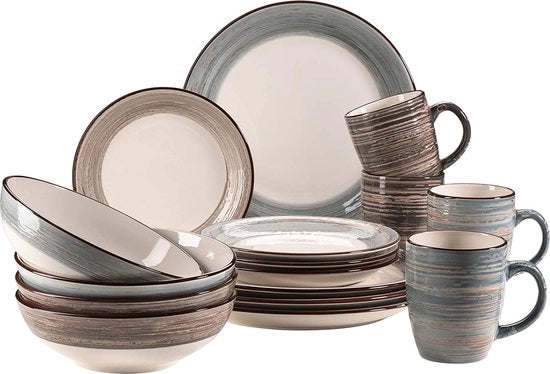 Set di servizio – combinazione di piatti, bicchieri e tazze