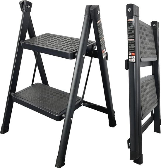 Scala a piattaforma pieghevole 2-trappi con pedale antiscivolo