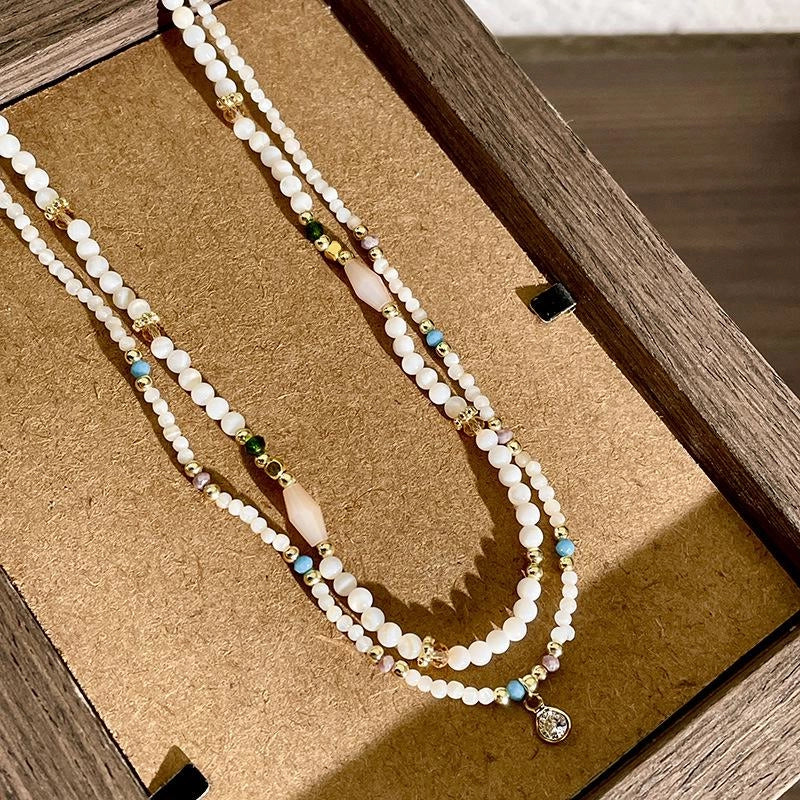Collana fatta a mano con perle barocche in pietra naturale, regalo di Natale o di compleanno.