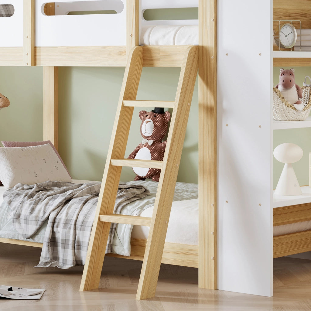 Letto a castello per bambini con scaffale a tre livelli, scaletta a tre gradini e spondina di sicurezza, 90x200 cm, bianco/naturale
