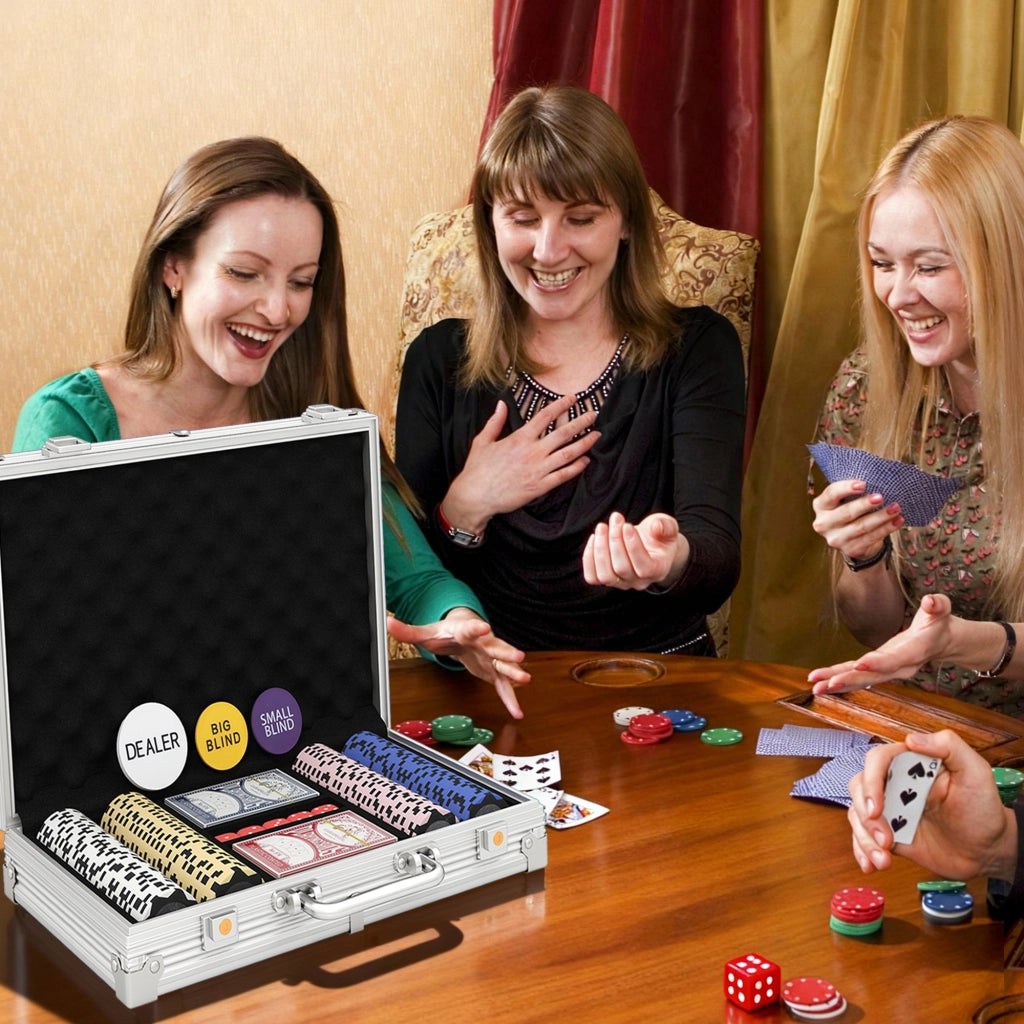 Set di Fiches da Poker in Valigetta ¨C Minimal ¨C con Dadi, Pulsante Dealer, 2 Mazzi di Carte, Colore Argento