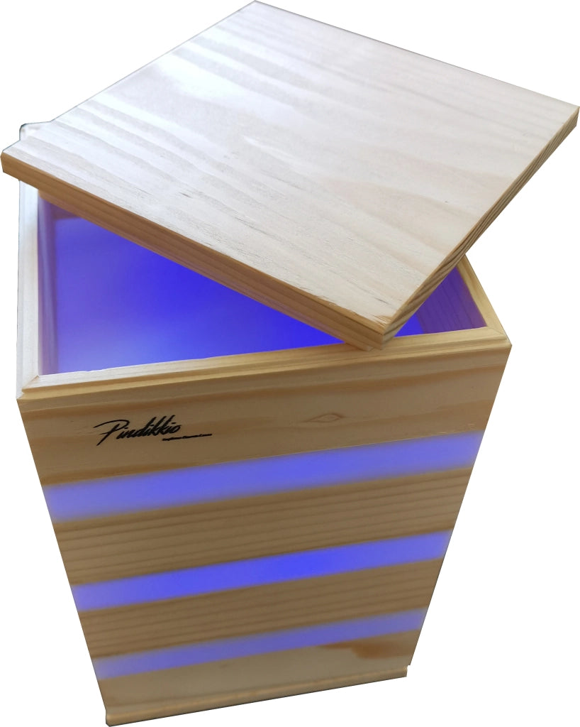 LAMPADA DA TAVOLO  MODERNA IN LEGNO DI ABETE E PLEXIGLASS LUME A LED ARTIGIANALE.