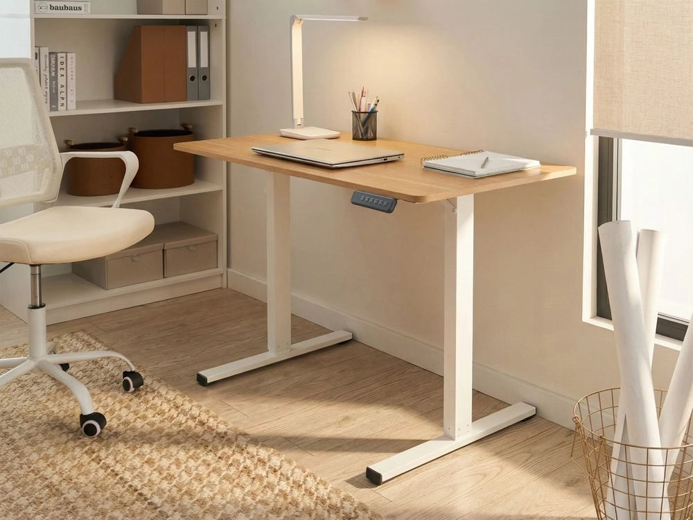 Lampada da tavolo regolabile elettricamente Marrone chiaro Piano in acciaio bianco 120 x 60 cm Seduta e piedi quadrati Design moderno