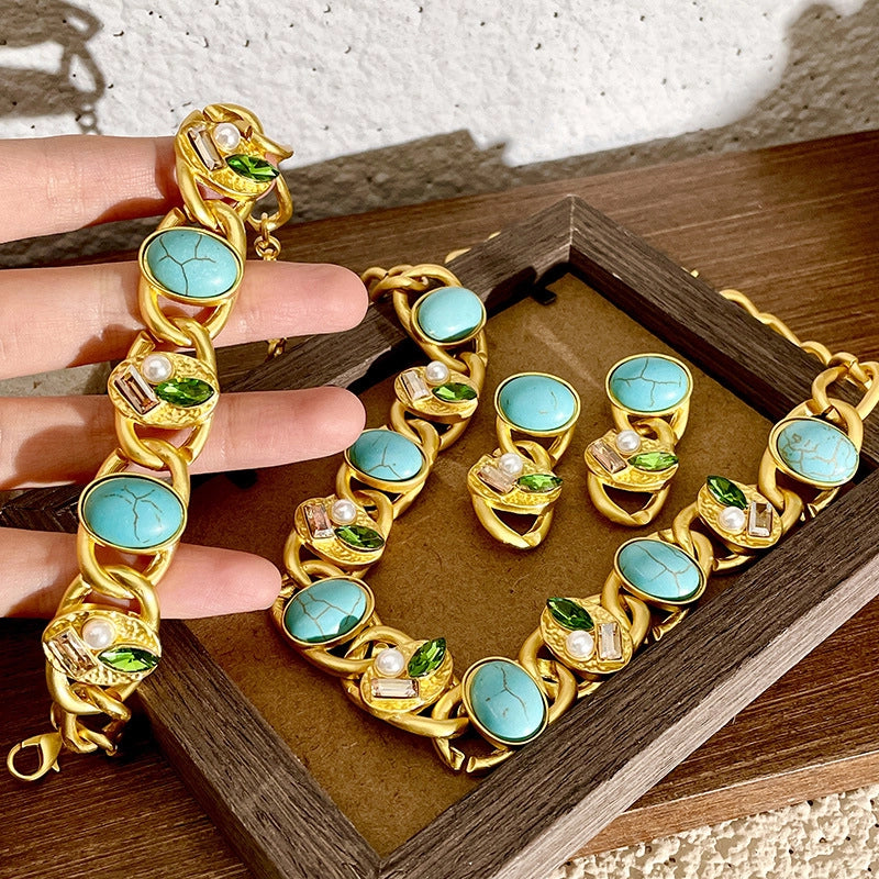 Collana vintage con perline di cristallo turchese