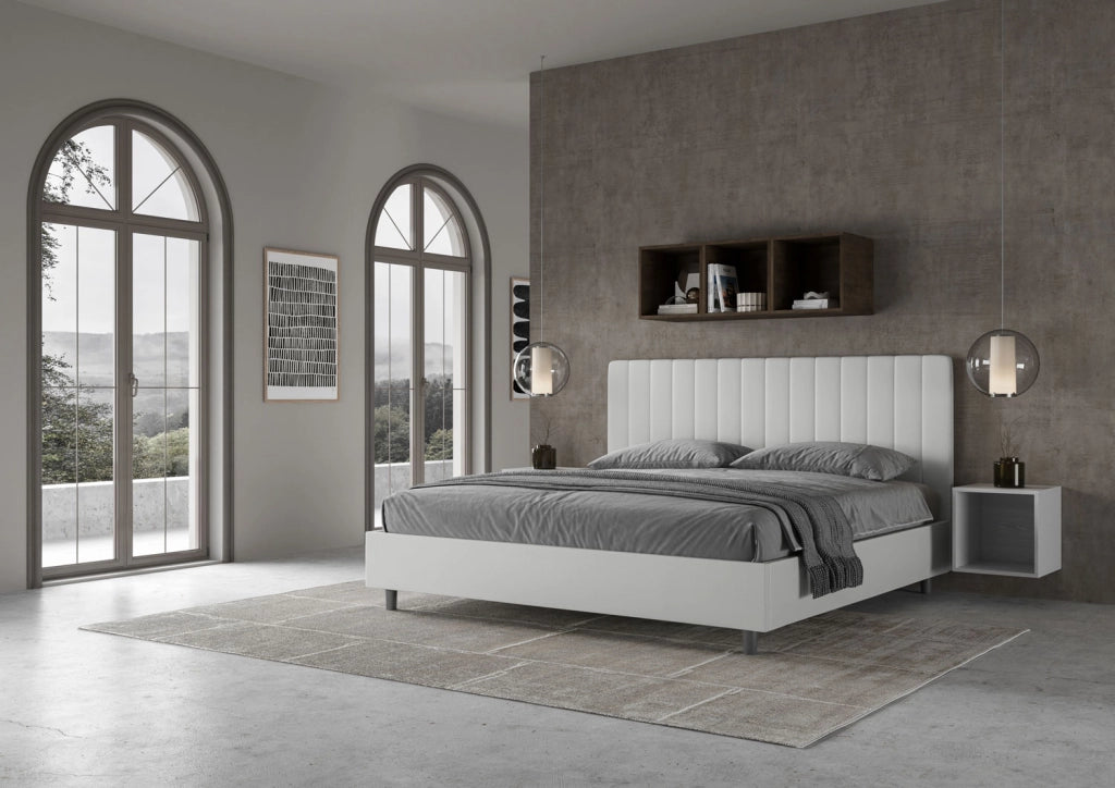 Letto Matrimoniale King Size 180x210 cm con Rete Imbottito in Similpelle Agueda Bianco