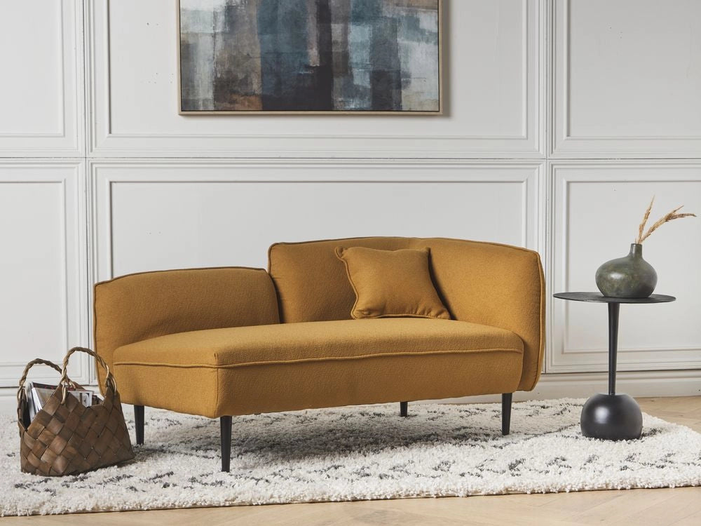 Chaise longue Destra in poliestere giallo con cuscino e gambe metallo da salotto