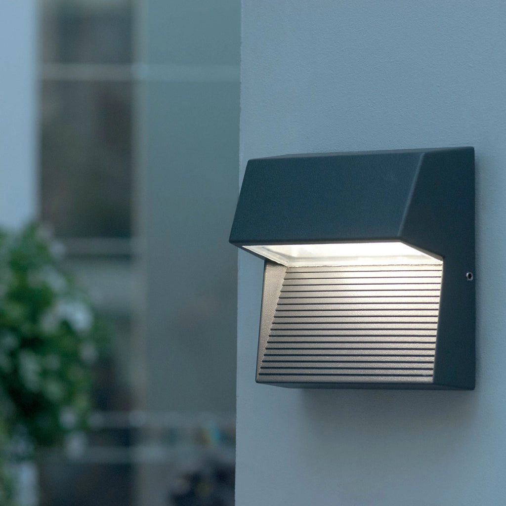 Applique esterno grafite LED 6W 3000K IP54 Elstead Freyr