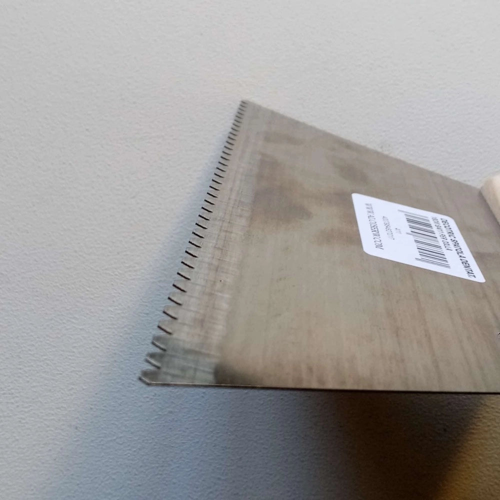 Spatola dentata art. s/411 da 18cm per colla impugnatura di legno
