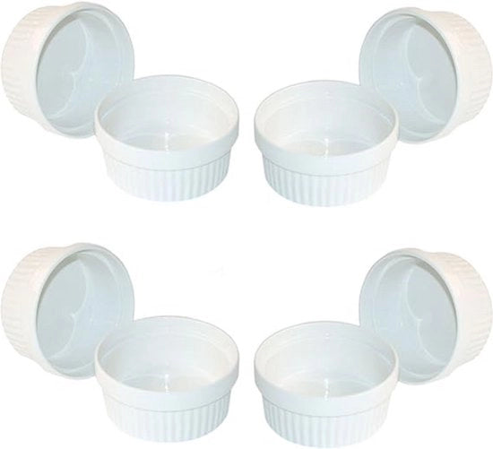 Set di piatti per cucina, pranzo, receptione e uso quotidiano.