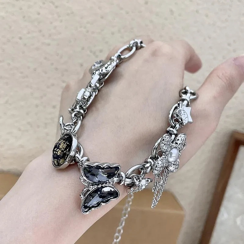 Collana con farfalla di cristallo fatta a mano, bottone retr¨°, nuova catena per clavicola, regalo di Natale o compleanno.