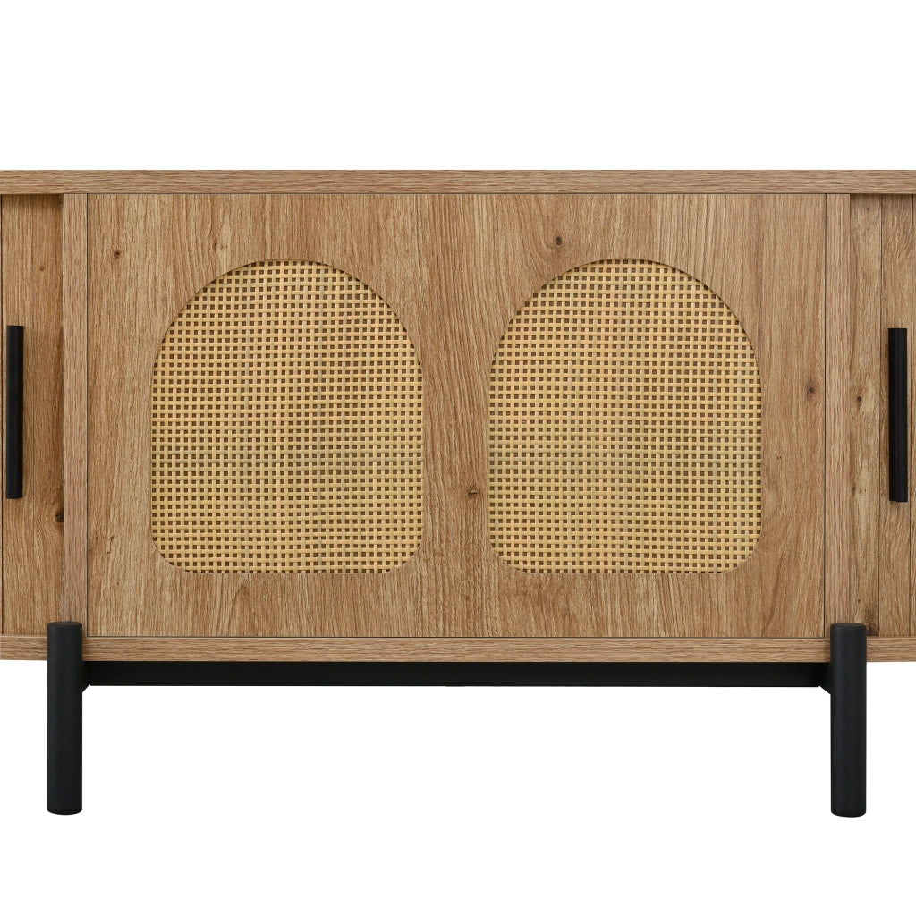 Tavolino da caffè ovale in MDF effetto legno naturale con ante in rattan e gambe in metallo nero, con vano contenitore