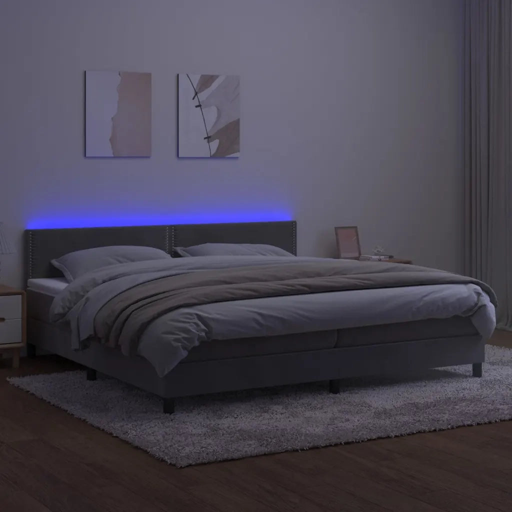 Letto a Molle con Materasso e LED Grigio Chiaro 200x200 cm Velluto 3134363