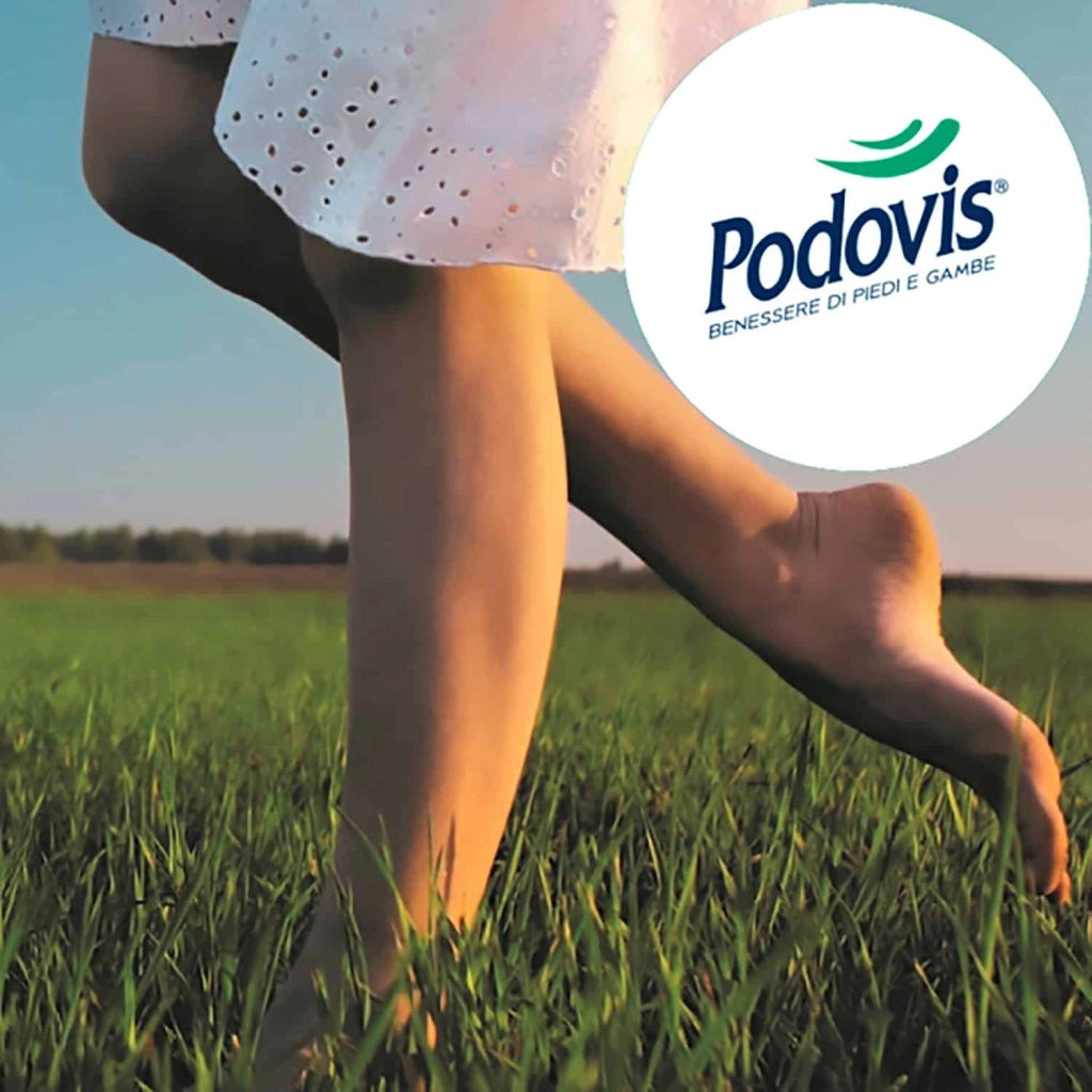 Scrub Levigante ad Azione Peeling, Scrub Piedi Esfoliante, Pelle Morbida e Levigata, Effetto Peeling, Con Estratti di Uva Bianca e Papaya, 150ml, Podovis