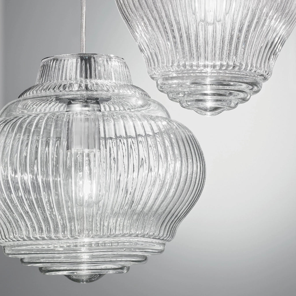 Bonnie Lampada a sospensione in vetro soffiato trasparente lavorazione rigadin, struttura metallo grigio, altezza 313 cm, attacco E27, ideale indoor