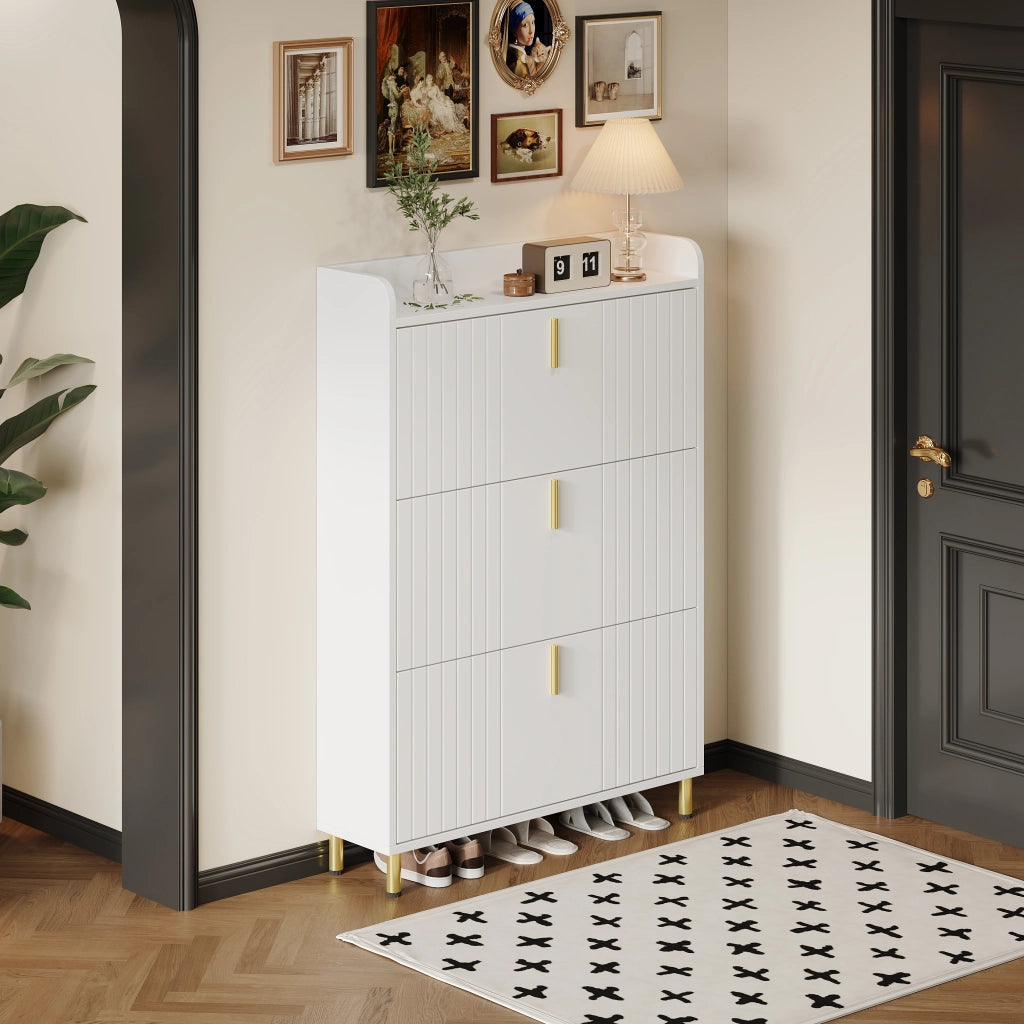 Scarpiera con 3 ribalte e ripiani regolabili in MDF bianco opaco con piedini e maniglie oro 80 × 23 × 123.5 cm