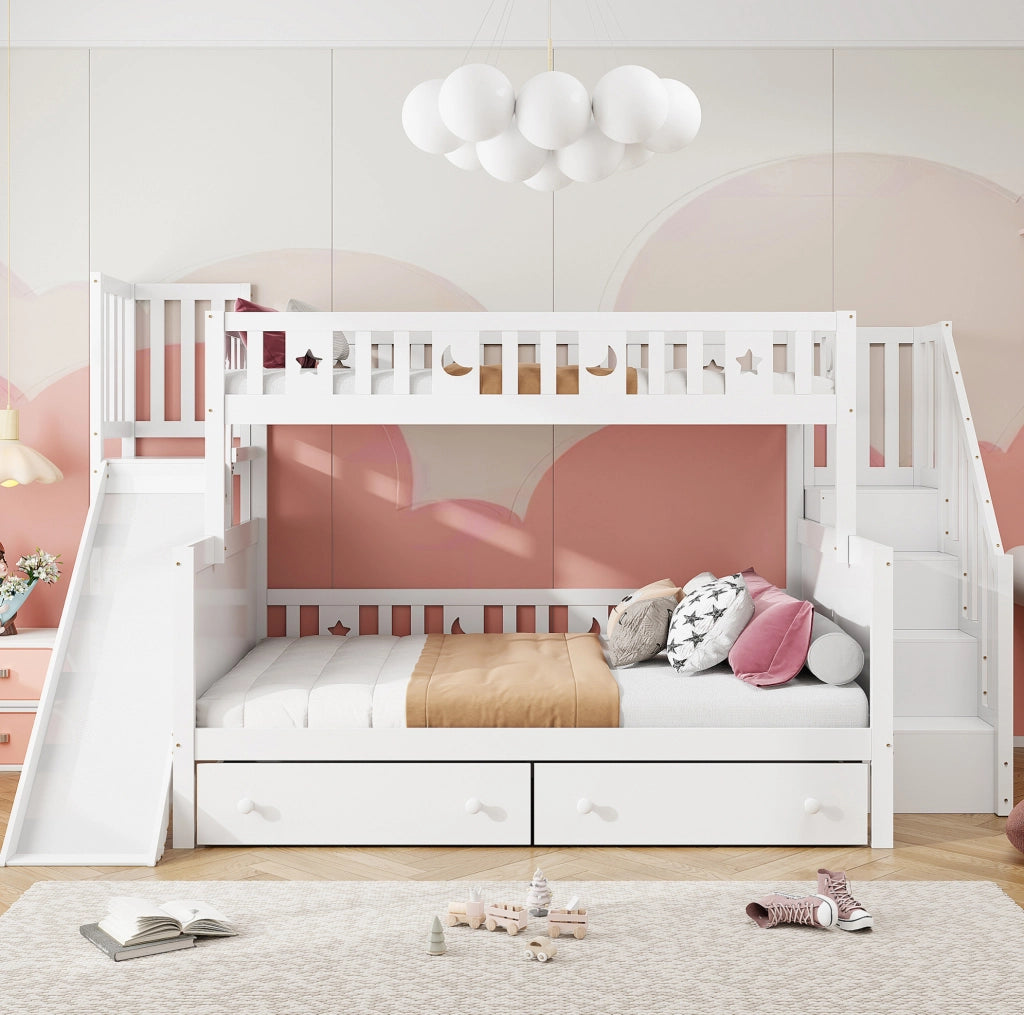 Letto a castello per bambini con scivolo e scala di sicurezza; 90x200/140x200 cm; bianco in legno