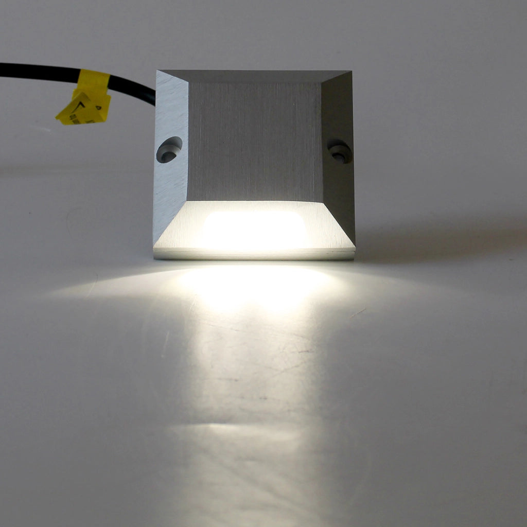 SEGNAPASSO LED 12V 2W IP65 CALPESTABILE QUADRATO MONO EMISSIONE LUCE NATURALE 4000K° - IDEALE PER ILLUMINAZIONE ESTERNI