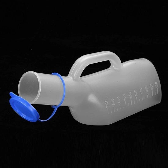 Flessa da Urine 1000 ml - Urinefles Portatile per Uomini - Urinoir con Coperchio - Manico - Adatto per Ospedali - Ideale per Viaggi