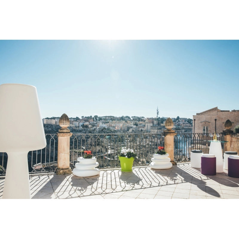 Vaso moderno di design Ø50 H44 in polimero viola resistente per interno ed esterno - Made in Italy - Monacis