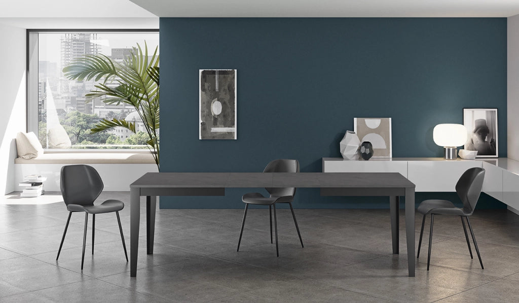 Tavolo allungabile Big, Top in melaminico cemento grigio, base in metallo nero, dimensioni 156/316x90x76 cm - Tavolo da pranzo moderno