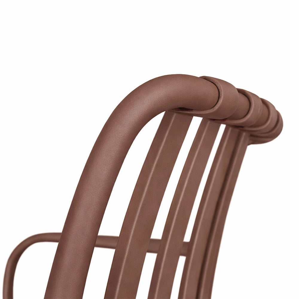 Sedia Iside da esterno in plastica marrone comfort premium con braccioli