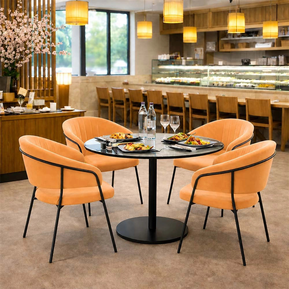 Sedie da sala da pranzo set da 4 Aurelia in velluto arancione con gambe nere