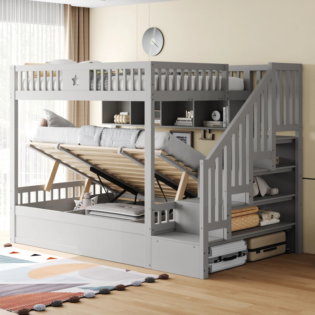 Letto a soppalco 140x200 cm con vano idraulico, scala contenitore e scaffali