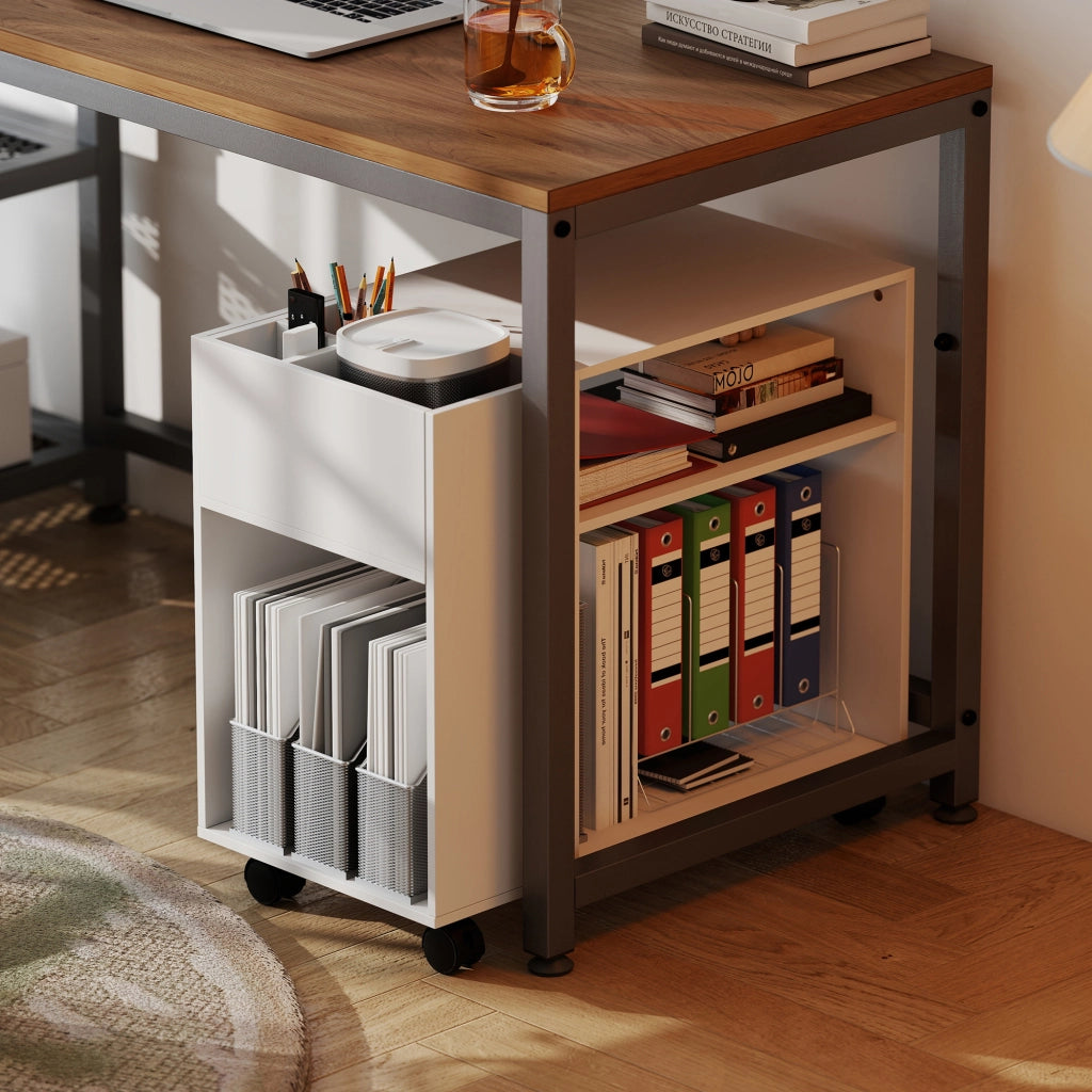 Tavolino da Salotto 70x36x60 cm con Ruote Vani Aperti Ripiano e Scomparto Superficie in Melamina Bianco