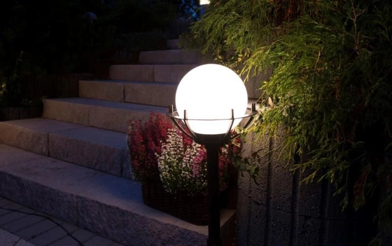 Lampione giardino 152cm sfera 20cm E27 nero IP43 SU-MA
