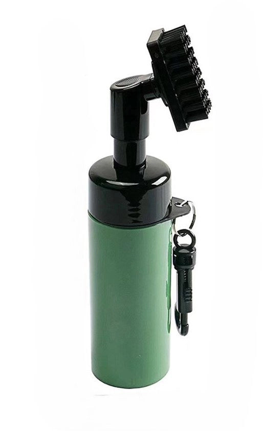Pulitore di graffio per mazze da golf con spruzzatore integrato e gancio, set di pulizia per mazze da golf, spazzola per graffio, pulitore per palline da golf con bottiglia di acqua ad estrusione.