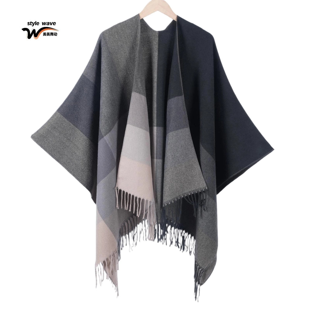 Nuovo scialle a quadri, cardigan/mantella da donna classico in jacquard con spacco e nappine, lavorato a maglia.