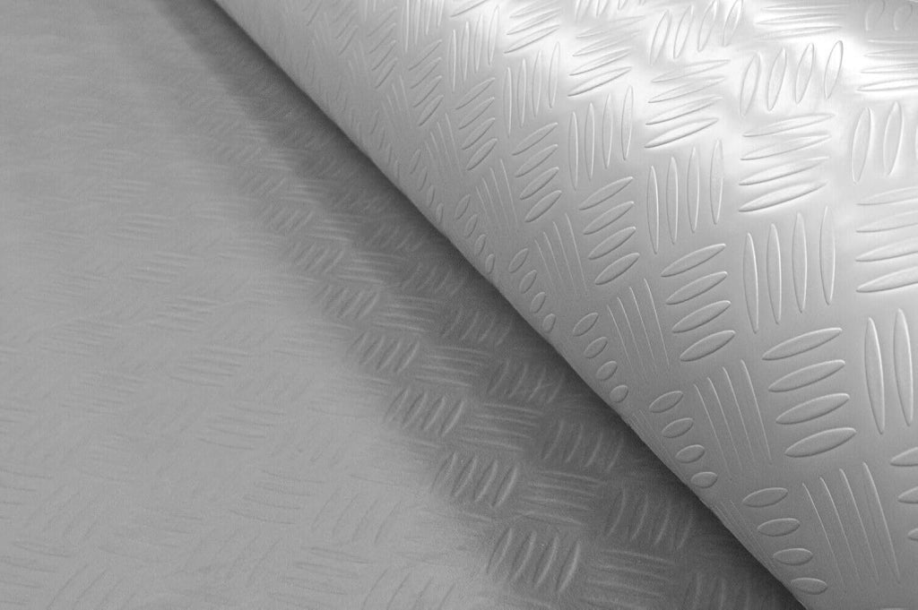 Tappeto Gomma Copri Pavimento 140x150 cm Effetto Lamiera Zerbino Antiscivolo Isolante Robusto Grigio